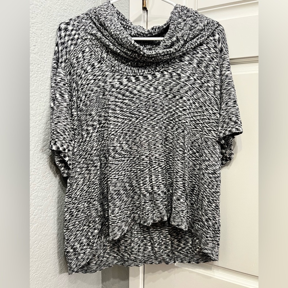 Apt. 9 cute knit cowlneck sweater top